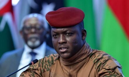 Costa do Marfim/Revista Jeune Afrique acusa Burkina Faso de “ataque à liberdade de informação”
