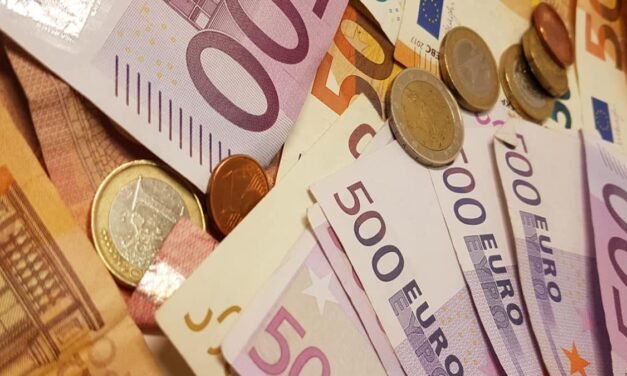 Economia/Preços das moedas para segunda-feira, 23 de Outubro de 2023