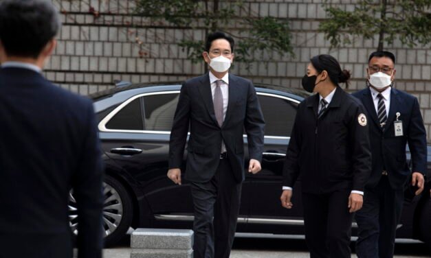 Coreia do Sul/Justiça pede prisão para o presidente da Samsung por suposta fraude