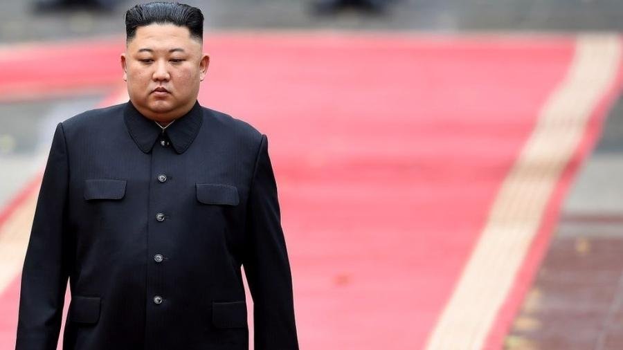 Coreias/ Norte suspende acordo militar com Sul