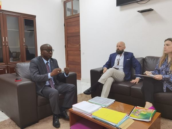 Reino da Espanha apoia Guiné-Bissau com um  milhão de euros para sector da educação