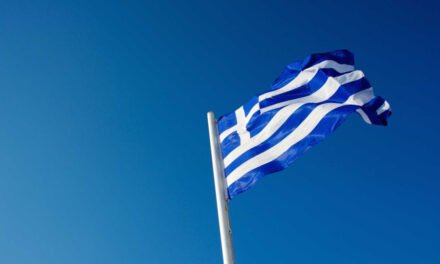 Grécia/Um morto e 18 resgatados de naufrágio ao largo da Grécia