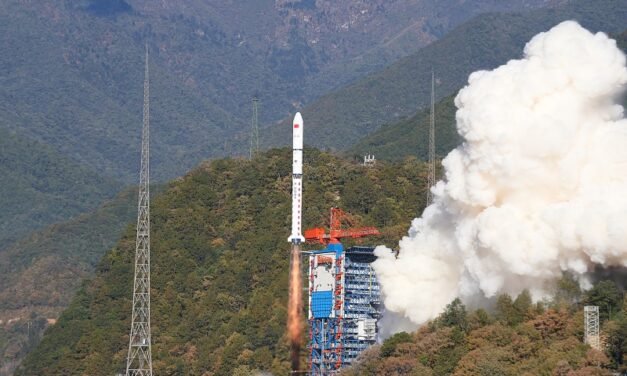 Tecnologia/China lança veículo espacial experimental reutilizável para testar tecnologia