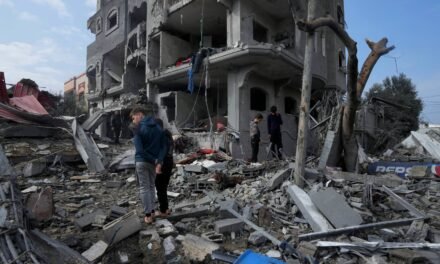 Guerra Medio Oriente/OMS revela testemunhos “dilacerantes” após bombardeamento de campo de refugiados em Gaza