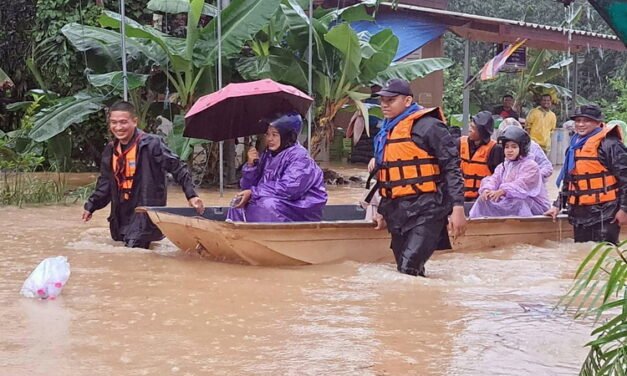 Tailândia/Quatro desaparecidos e cerca de 20 mil afetados por inundações
