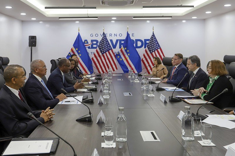 Cooperação/EUA reforçam em Cabo Verde compromisso em “parceria para o futuro” com África