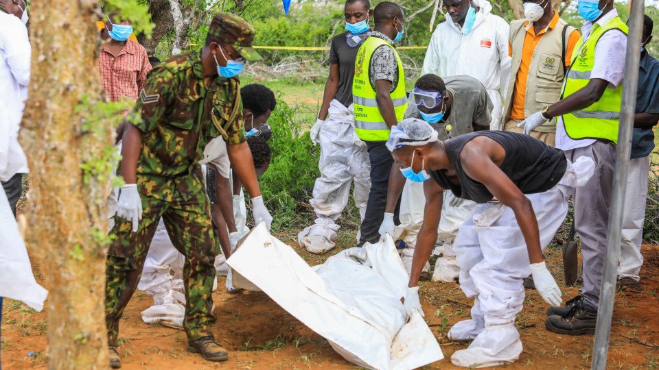 Quénia/A justiça  vai acusar pastor por massacre em que morreram 429 seguidores