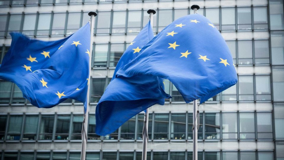Bruxelas/UE renova sanções contra Rússia por mais seis meses