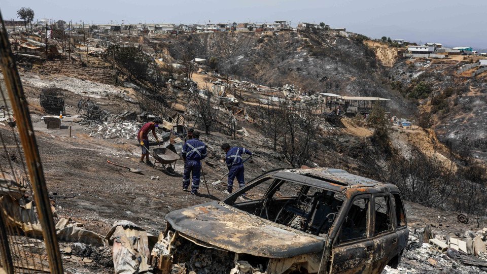 Chile/Novo balanço aponta para 112 mortos em incêndios