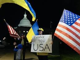 EUA/Senado  aprova novo pacote de ajuda militar à Ucrânia