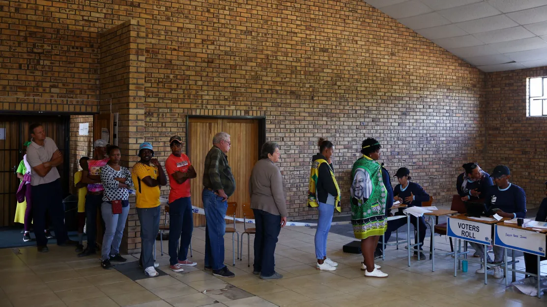África de Sul/Primeiros resultados eleitorais na África do Sul tiram maioria absoluta ao partido de Mandela