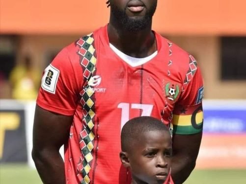 Internacional guineense Mama Baldé nega trocar futebol europeu pelo brasileiro