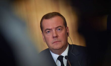 Espanha/Medvedev defende “causar o máximo dano” aos EUA e aliados