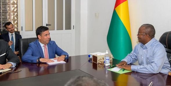 Secretário de Estado dos Negócios Estrangeiros de Portugal anuncia construção da Escola portuguesa em Bissau