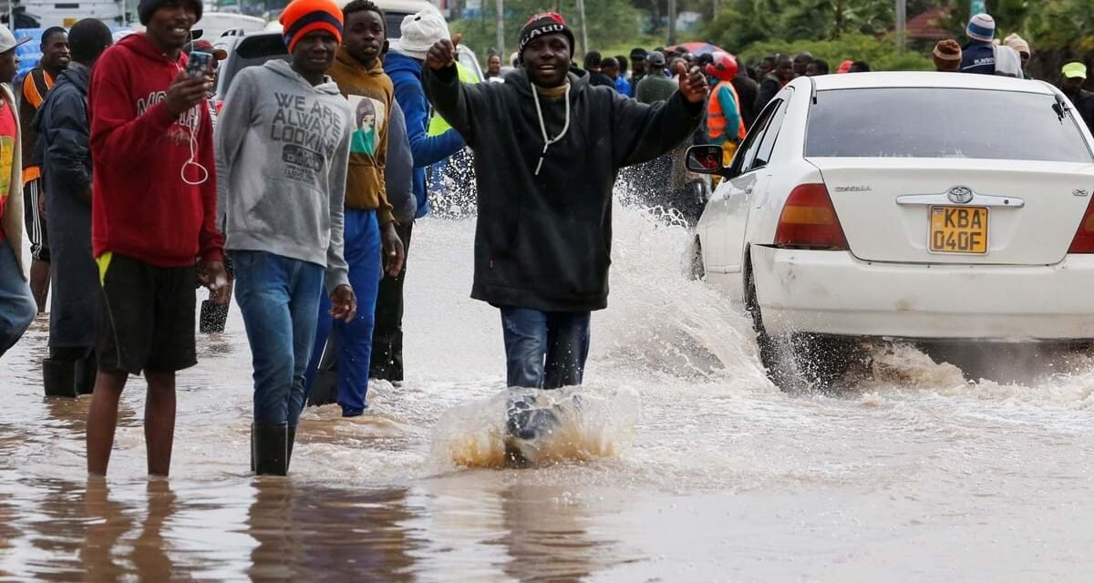 Quénia/Pelo menos 315 mortos nas inundações