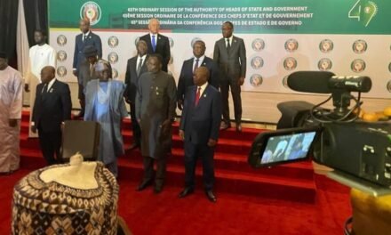 Abuja/CEDEAO procura dialogar com países golpistas e reintegrá-los na comunidade