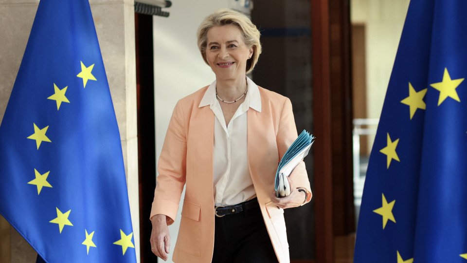 UE/Von der Leyen tenta hoje reeleição como líder da Comissão Europeia