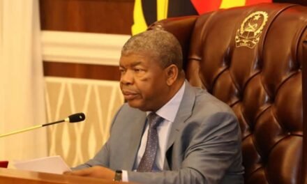  Angola/PR  critica “discursos negativistas” e encoraja a “vida camponesa”