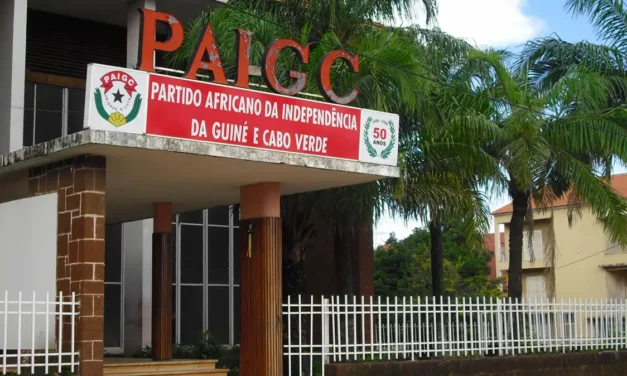 PAIGC diz que acolhe com “toda  naturalidade”  criticas  públicas proferidas contra  Guiné-Bissau por Mari Alkatiri e Xanana Gusmão