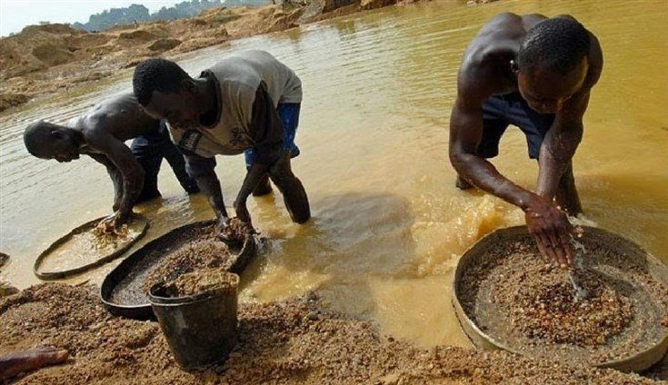 Angola/Garimpo ilegal de diamantes origina danos ambientais no país