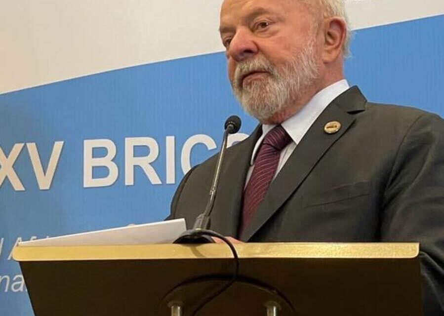 Brasil/Lula é o segundo líder de peso a cancelar presença na cúpula do Brics na Rússia