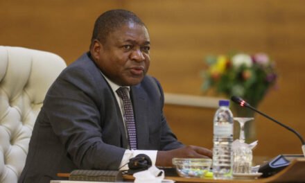 Moçambique/ Filipe Nyusi convida os quatro candidatos presidenciais