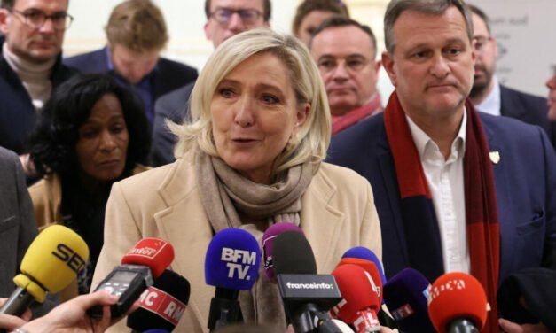 França/Justiça  se pronuncia em março sobre inelizibilidade e prisão de Marine Le Pen