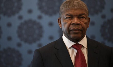 Angola/ João Lourenço reabre caminho para bicefalia