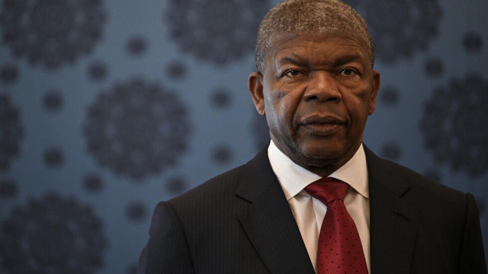 Angola/ João Lourenço reabre caminho para bicefalia