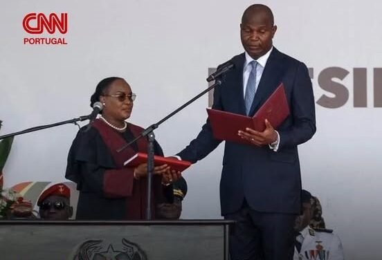Moçambique/Daniel Chapo investido hoje como quinto presidente da República