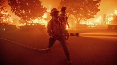 EUA/Pelo menos 24 mortos nos incêndios de Los Angeles sem acalmia à vista