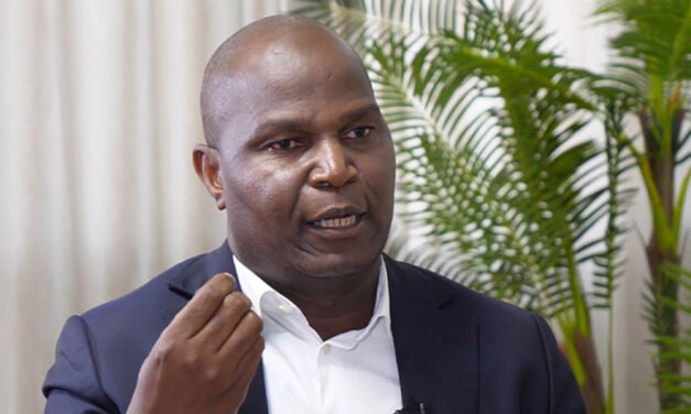 Moçambique/Daniel Chapo quer traçar “rumo até à paz efetiva”