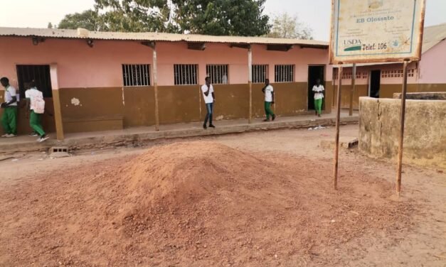 Regiões/Populares da Aldeia de Olossato região de Oio beneficiam da nova Escola do Ensino Basico Unificado