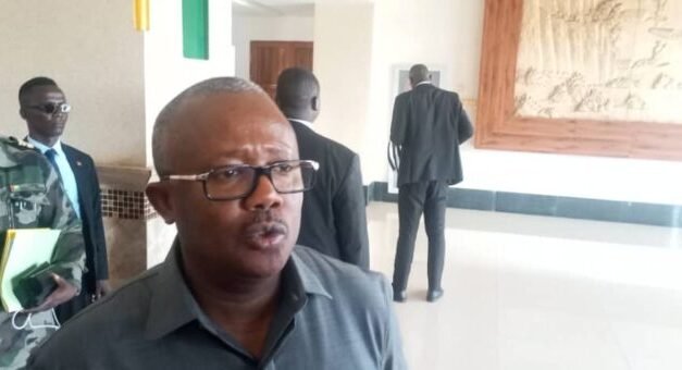 “Vamos as eleições em novembro, é teatro as interpretações que se fazem”, reafirma Presidente da República