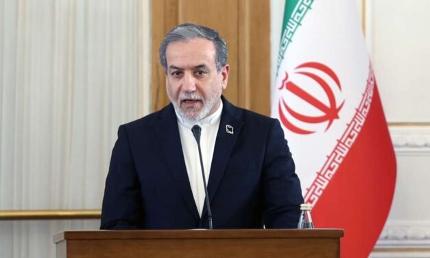 Irão/ Governo declara que não vai abandonar enriquecimento de Urânio apesar das ameaças americanas