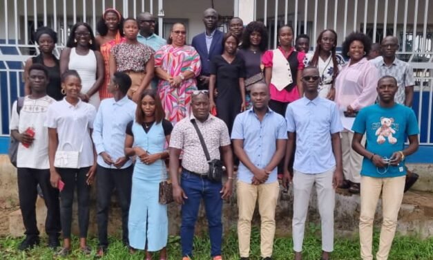 Comunicação Social /Jornalistas participantes do seminário sobre   Igualdade de Género recomendam  introdução  deste tema  no corículo escolar  nacional