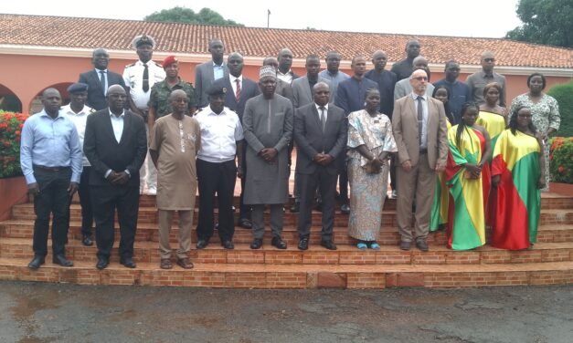 Cooperação/Bissau e Dacar debatem  gestão  da fronteira comum