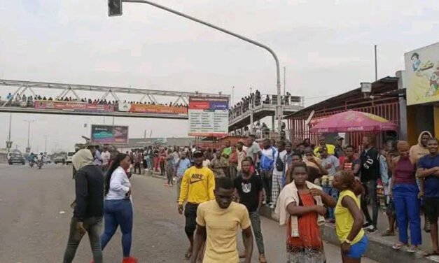 Angola/Quatro mortos e mais de 500 detidos em actos de vandalismo e pilhagens em Luanda