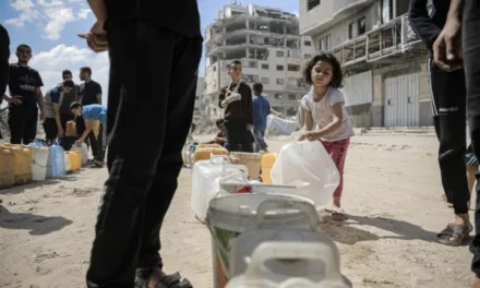 Israel/Governo volta a autorizar lançamentos aéreos de ajuda em Gaza