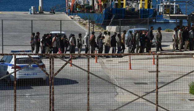 Líbia/Desmantelado grupo de tráfico e extorsão de migrantes