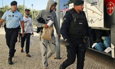 Portugal/ Migrantes que chegaram ao Algarve vão ser repatriados