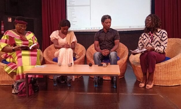 Dia Nacional dos Poetas/ Casa das Letras Vasco Cabral organiza colóquio nacional da literatura