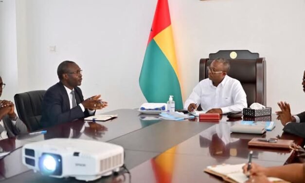 Governo apresenta Presidente da República projeto para construção de 1.500 casas Sociais