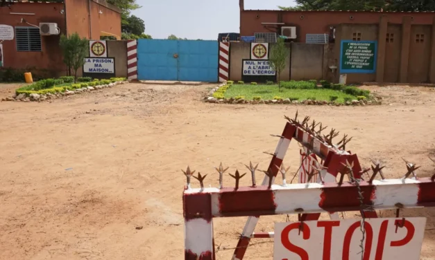 Burquina Faso/Perpétua para 13 pessoas envolvidas em atos de terrorismo