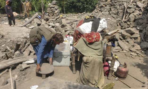 Terramoto no Afeganistão/balanço sobe para mais de 2.200 mortos