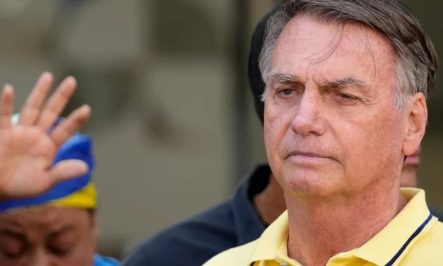 Brasil/ Jair Bolsonaro condenado a 27 anos de cadeia por tentativa de golpe de Estado