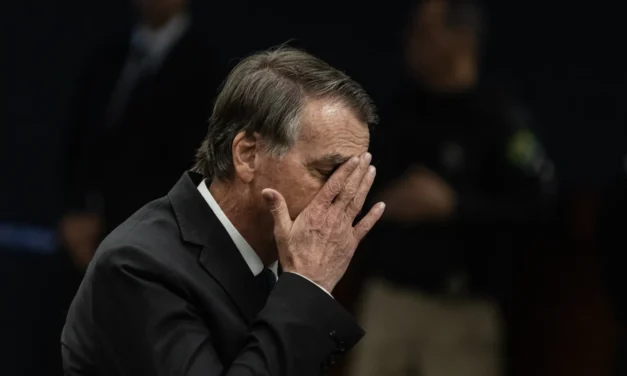 Brasil/Bolsonaro tem um problema renal e vai permanecer hospitalizado