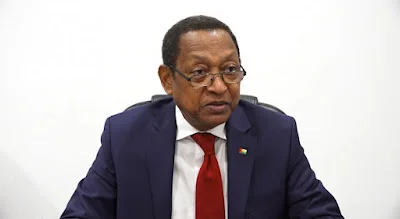 Estudantes retidos em Lisboa /Governo apela autoridades portuguesas à um “tratamento digno” aos estudantes guineenses