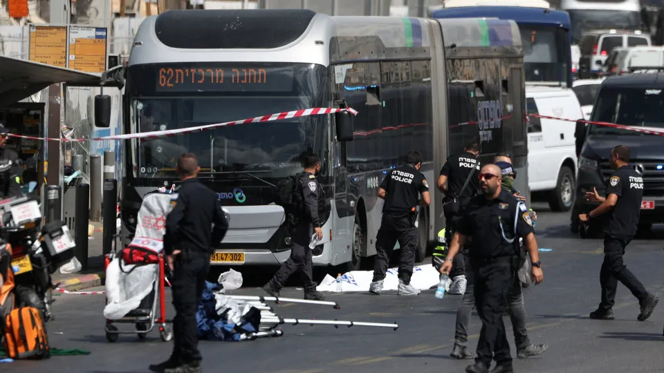 Israel/ Tiroteio em Jerusalém faz, pelo menos, cinco mortos