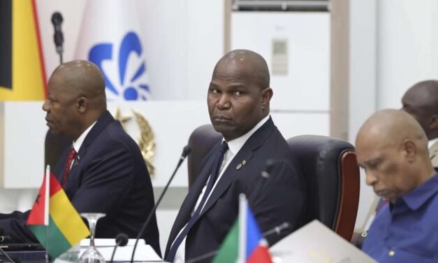 Moçambique/ Presidente Daniel Chapo dá posse aos membros do Conselho de Estado